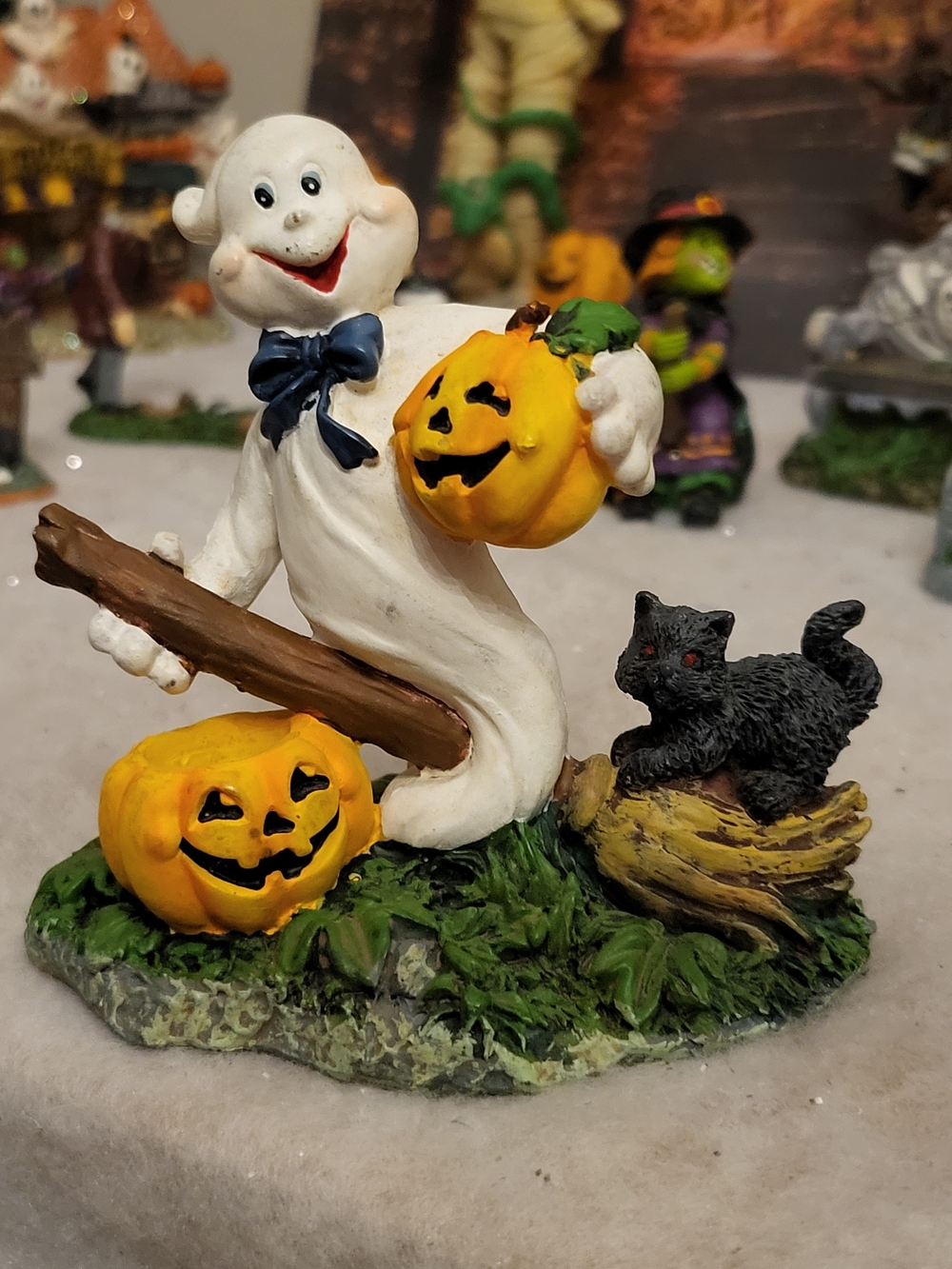 Vintage2004 Halloween Ghost Resin Figurine On Broom With BlackCat&Jack-O-Lantern